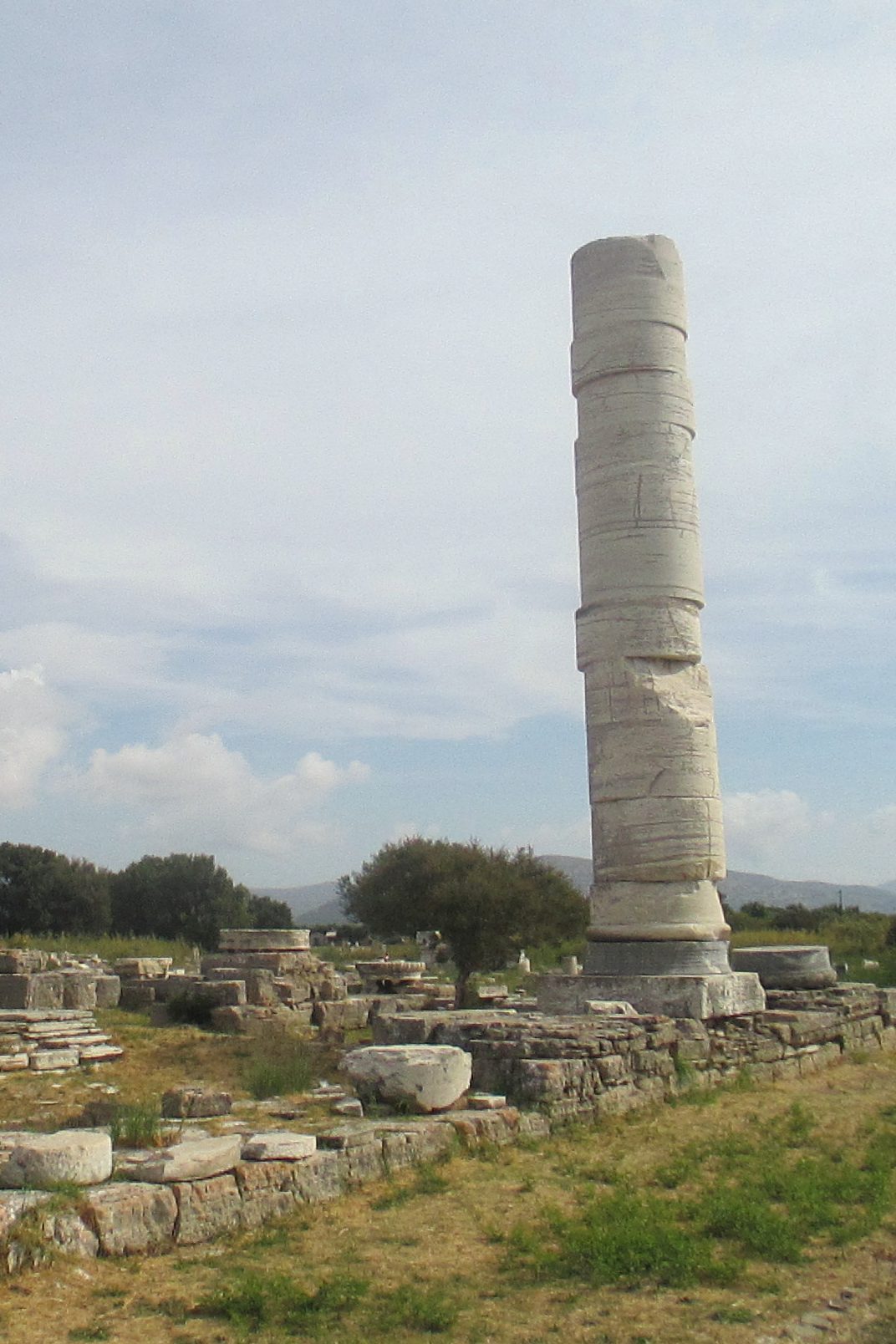 ATTRACTIONS heraion of samos